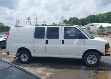 2017 Chevrolet Express 2500 Work Van из США, поврежденный, VIN 1GCWGAFF8H1117371